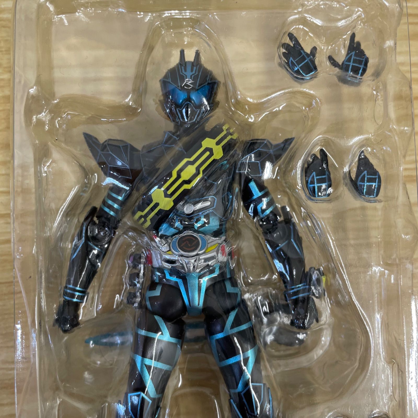 □バンダイ S.H.Figuarts 仮面ライダーダークドライブ タイプネクスト