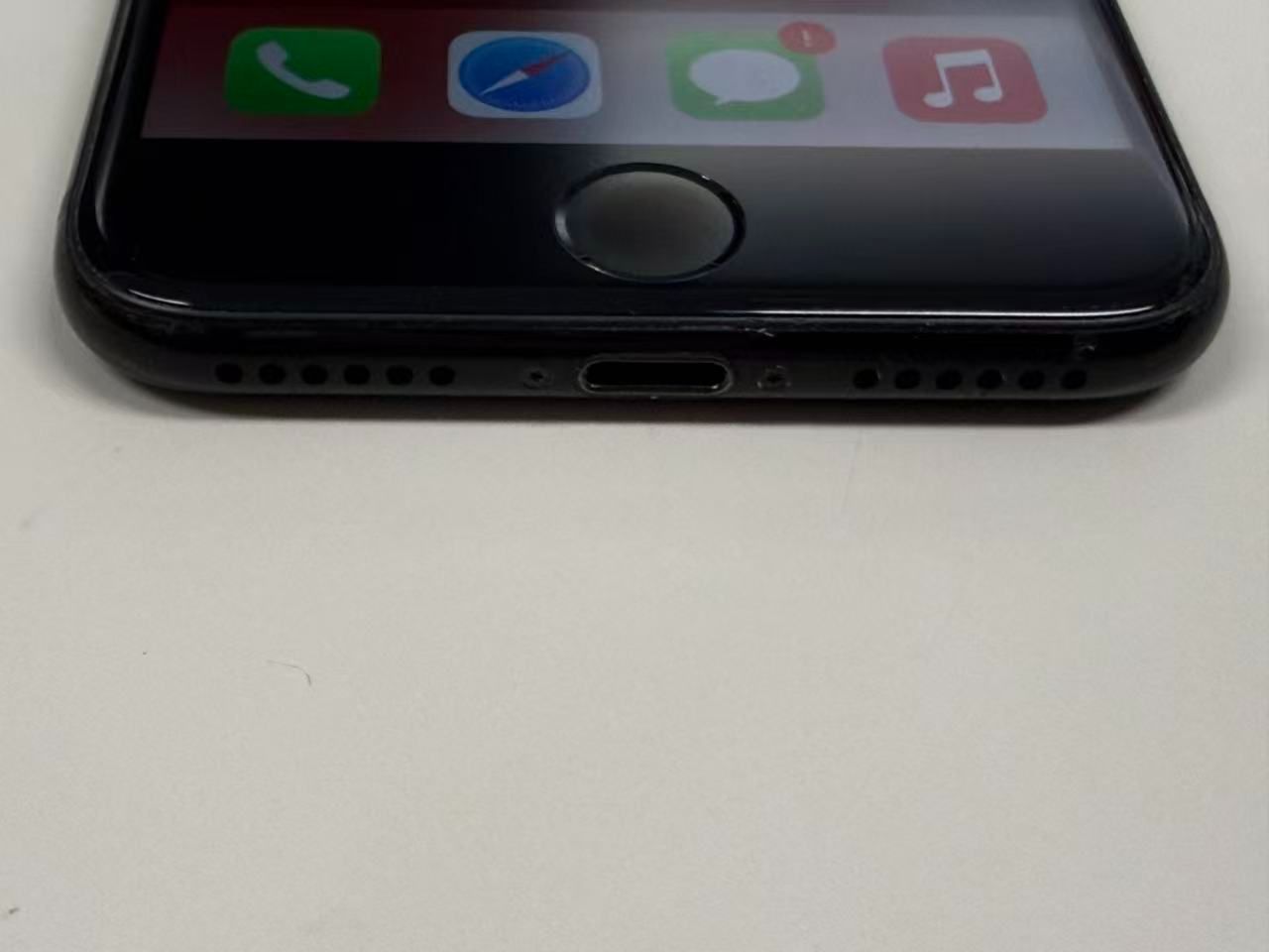 電池84% SIMフリー iPhone7 256GB ジェットブラック - メルカリ