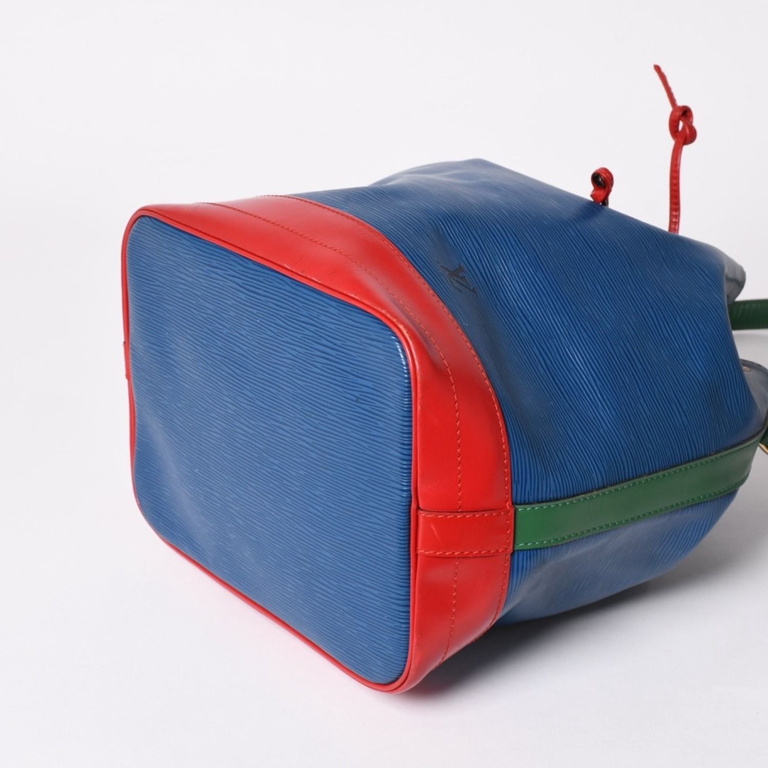 LOUIS VUITTON ルイヴィトン エピ ノエ トリコロール 巾着型ショルダー 