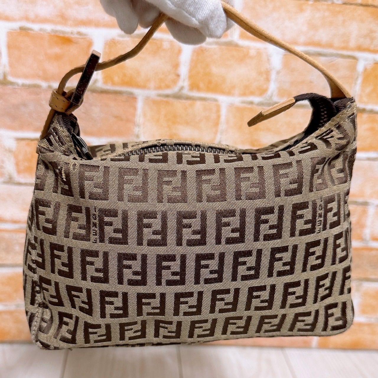 (格安) FENDI(フェンディ)ハンドバッグ ズッカ柄