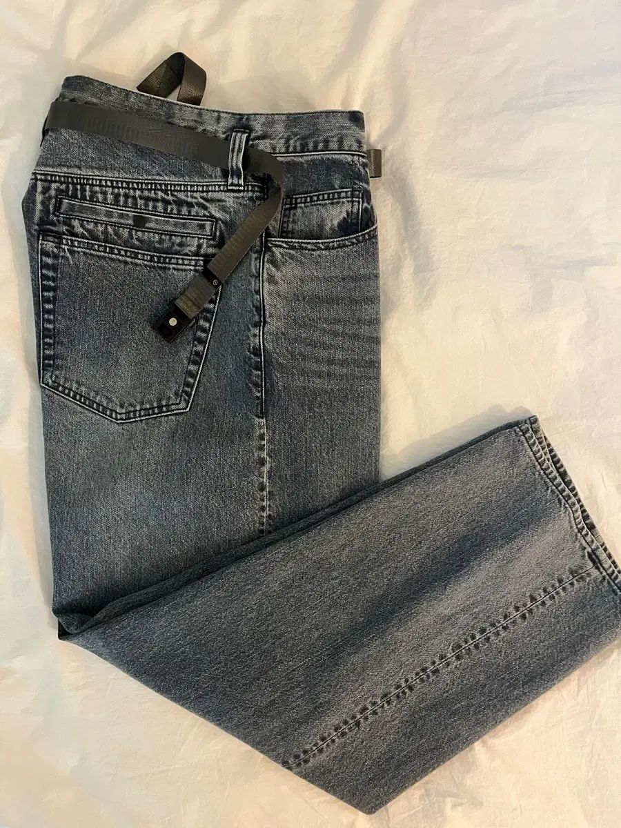 新品) MOIF ワイド ベルト付き デニム パンツ ミディアム Indigo