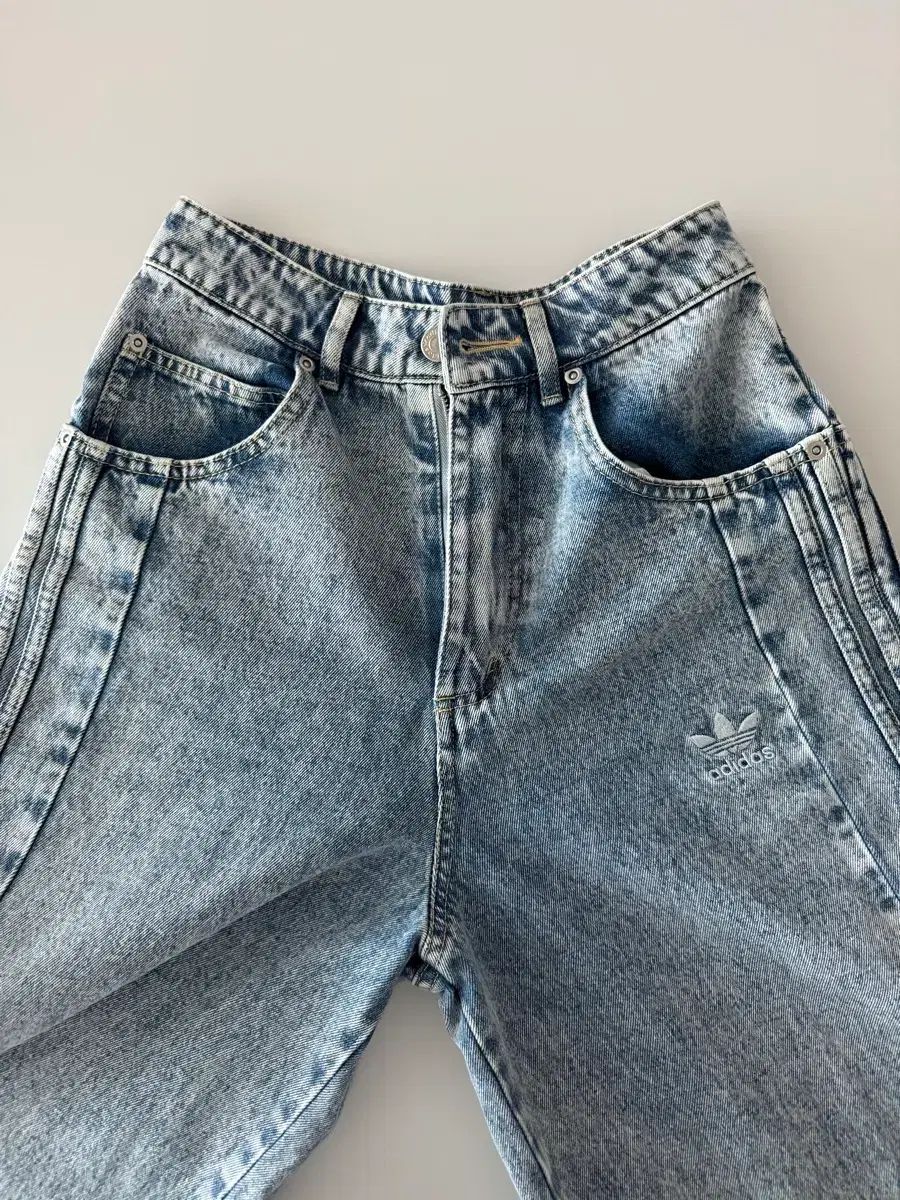 アディダス デニム ウォッシュ パンツ ワイド デニム レディース