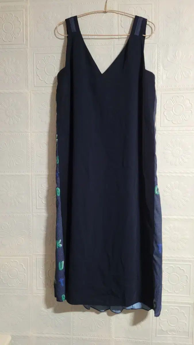 LUCKY CHOUETTE ラッキーシュエトゥ 反転 ロング丈ワンピース