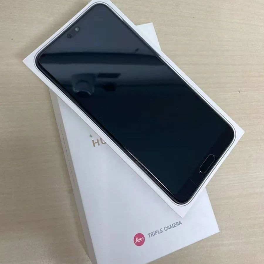 HUAWEI P20 Pro HW-01K docomo版 ブラック 128GB SIMロック解除済み