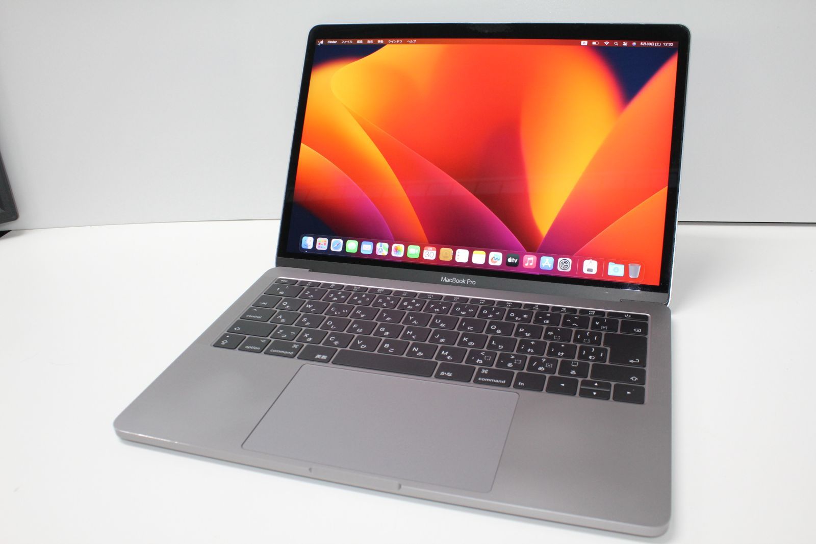 MacBook Pro（13インチ,2017,Thunderbolt 3ポートx 2）256GB/8GB