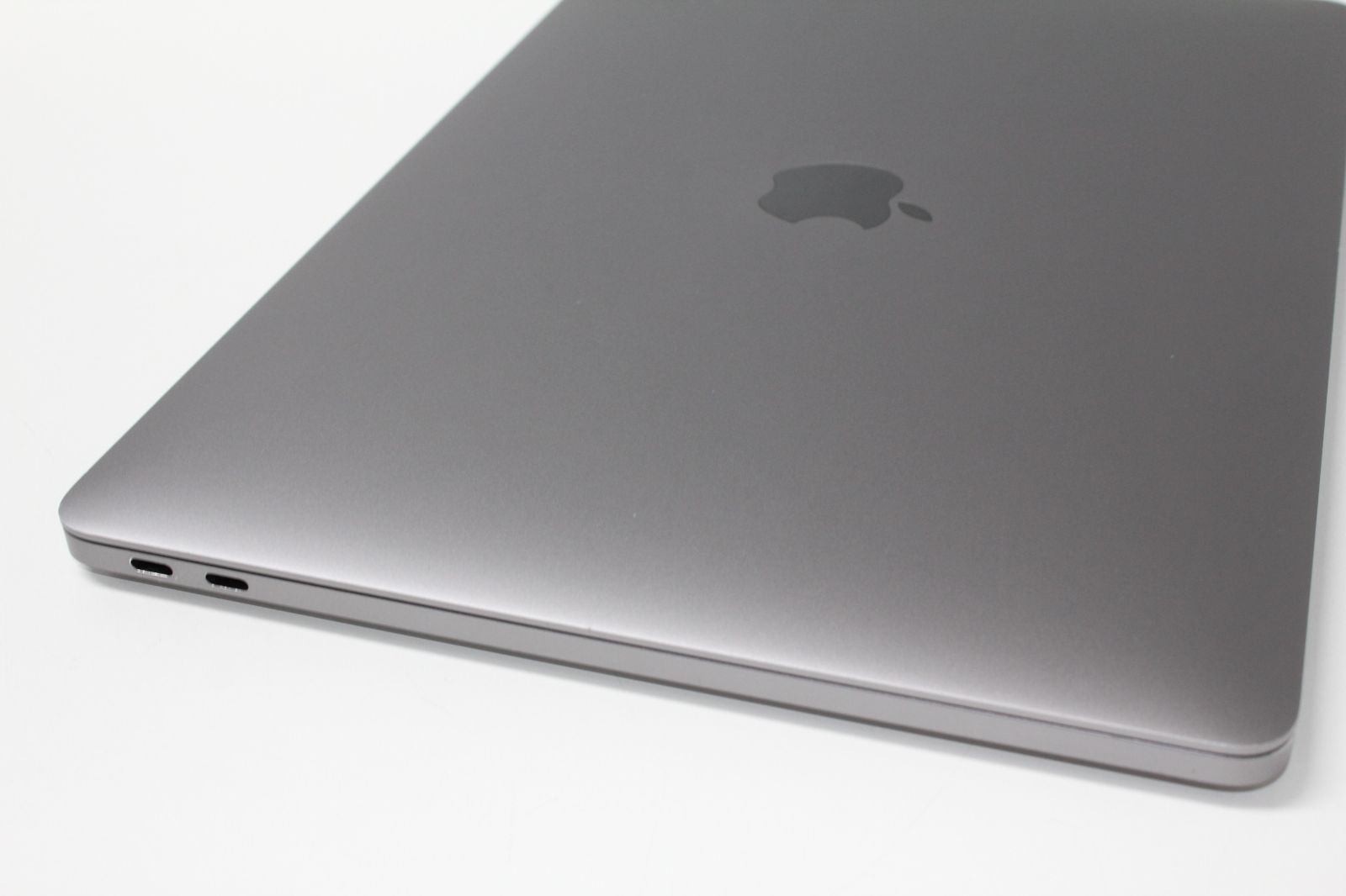 MacBook Pro（13インチ,2017,Thunderbolt 3ポートx 2）256GB/8GB