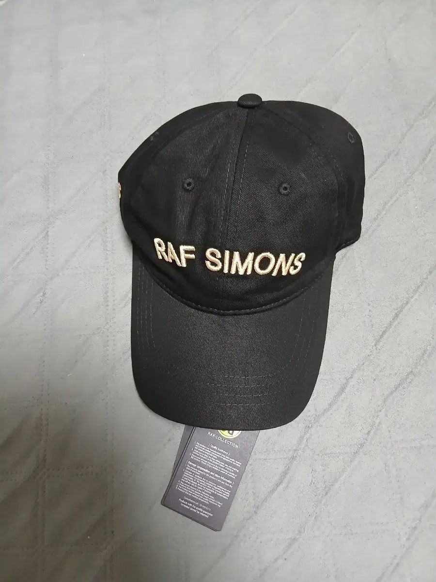 RAF SIMONS ラフ シモンズ ベースボールキャップ ブラック - メルカリ