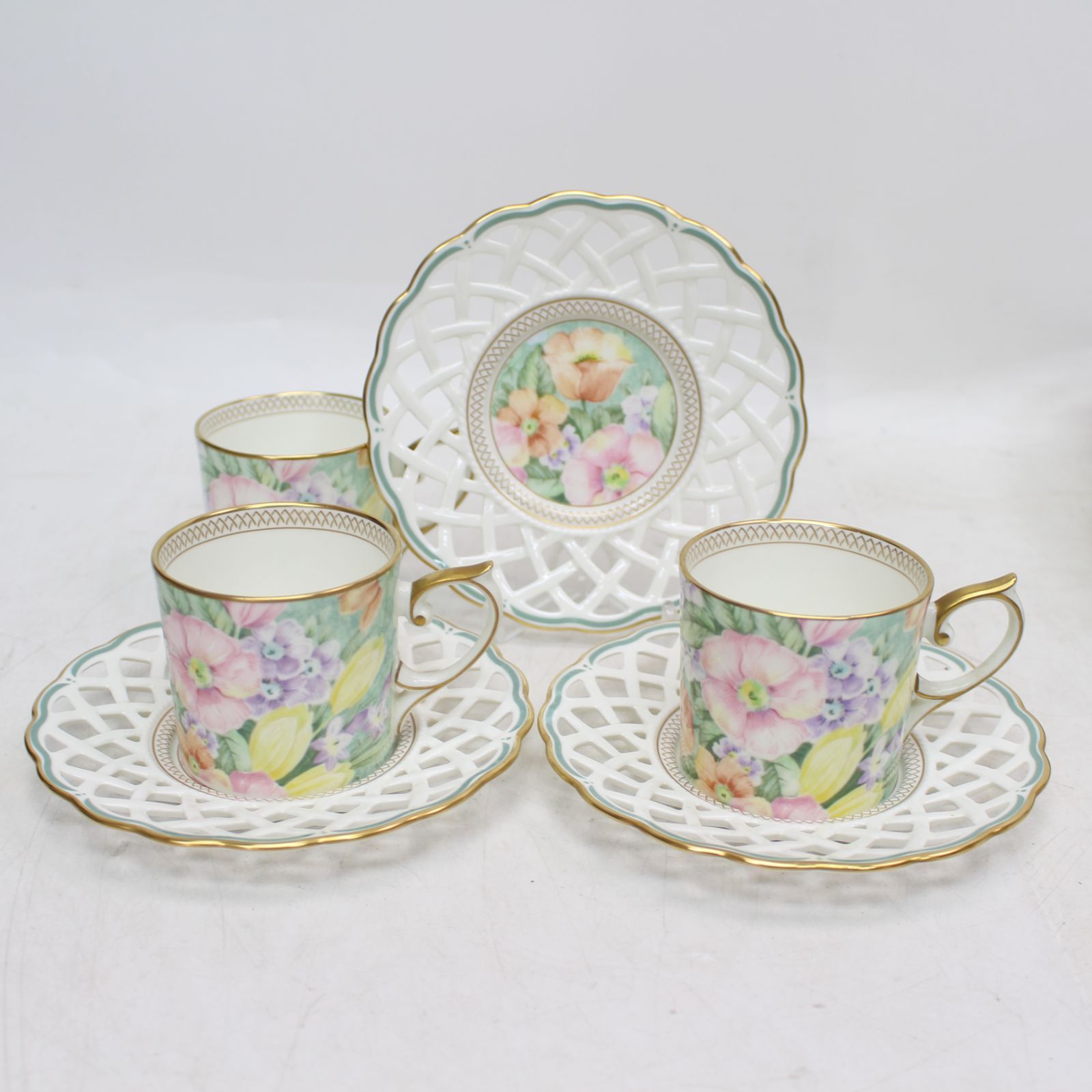 329)【3客セット/美品】ナルミ カップ&ソーサー メッシュ 花柄 NARUMI