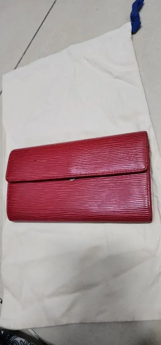 ルイヴィトン エピ 長財布