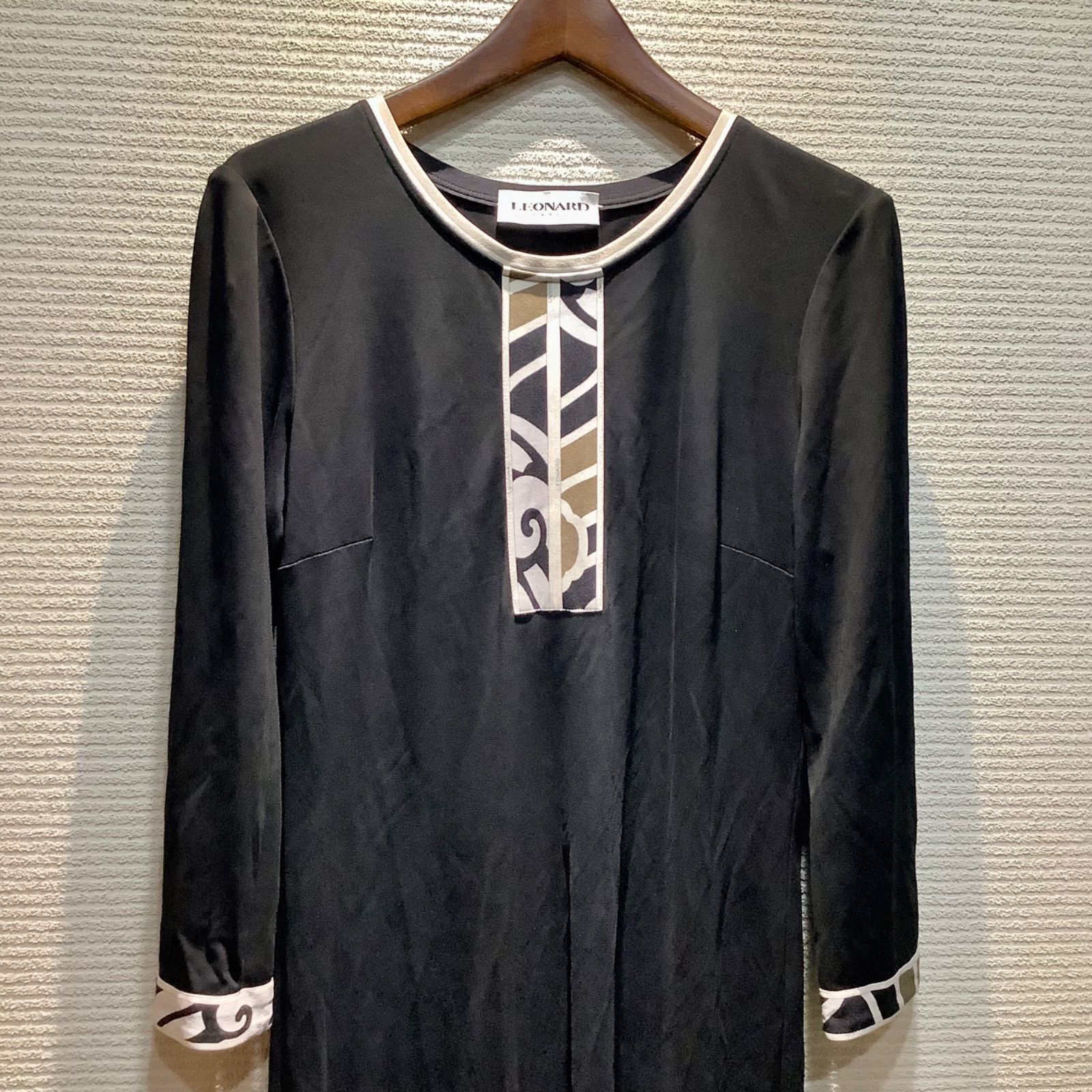 LEONARD レオナール ワンピース M ブラック リボン付き レオナール LEONARD リボンベルト付 ストレッチ ワンピース ドレス 黒