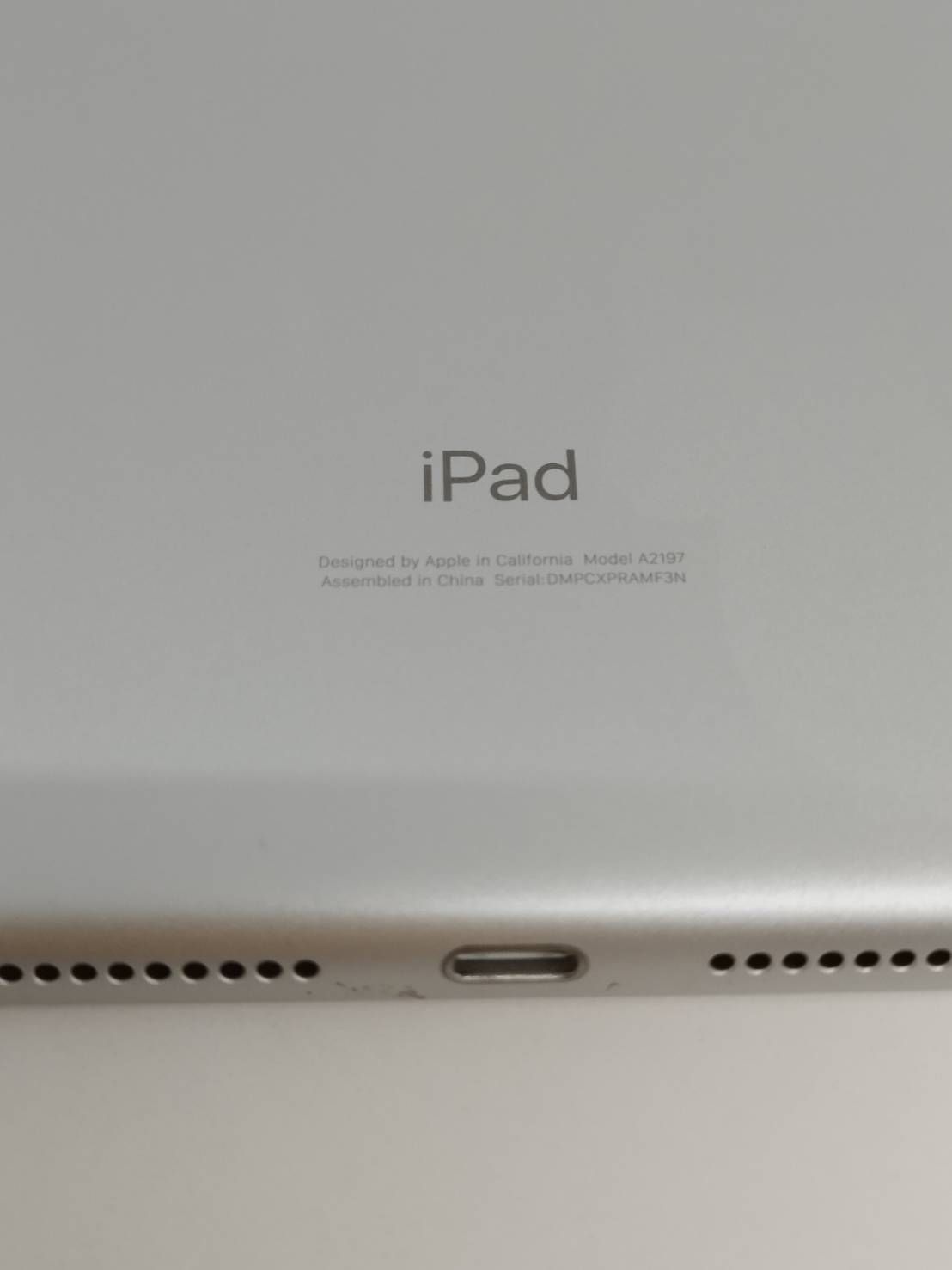 Wi-Fiモデル】iPad 第7世代/10.2インチ/A2197/32GB〈MW752J/A
