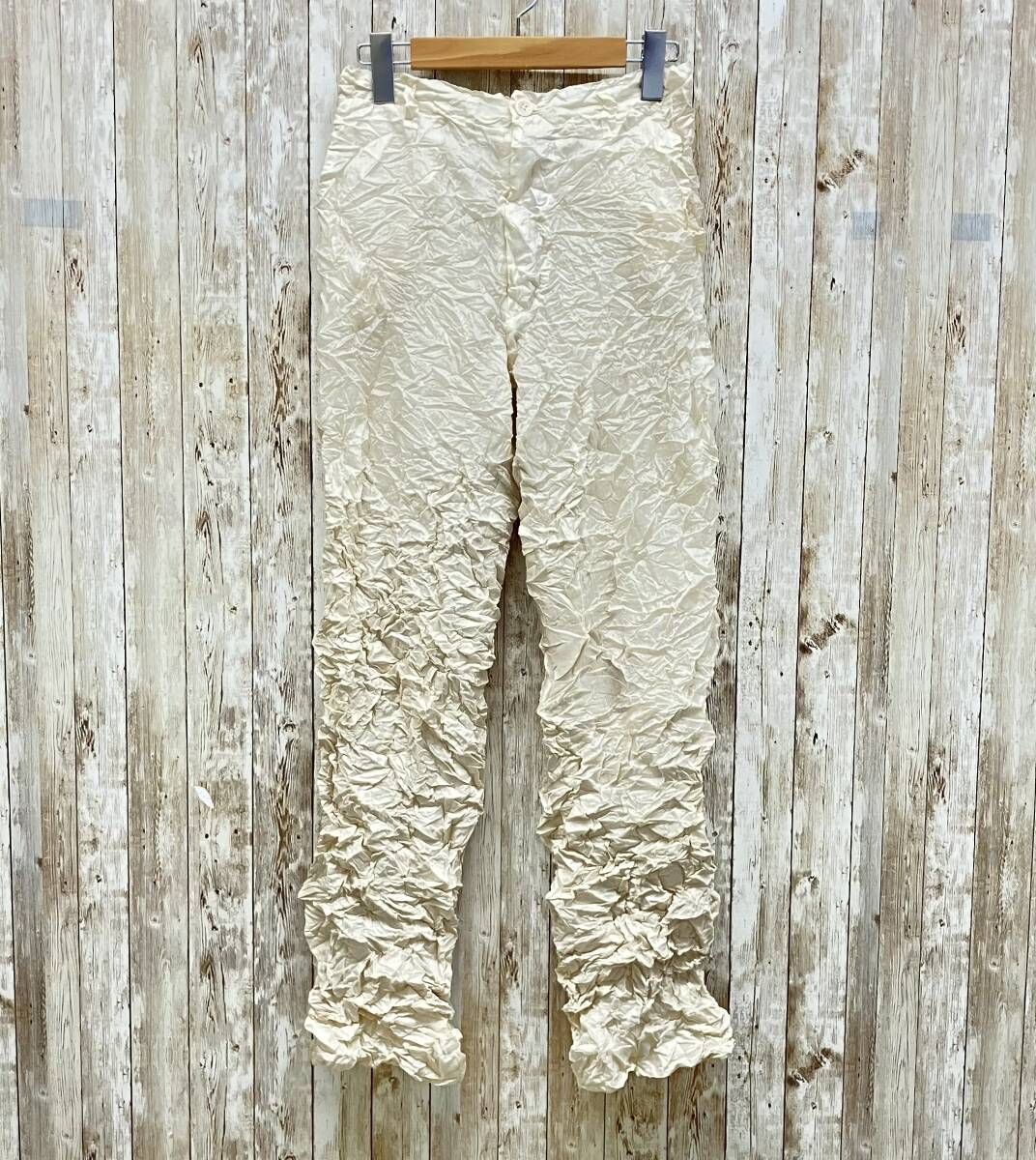ISSEY MIYAKE イッセイミヤケ IM84-FF930 パンツ レディース Sサイズ ベージュ シワ加工