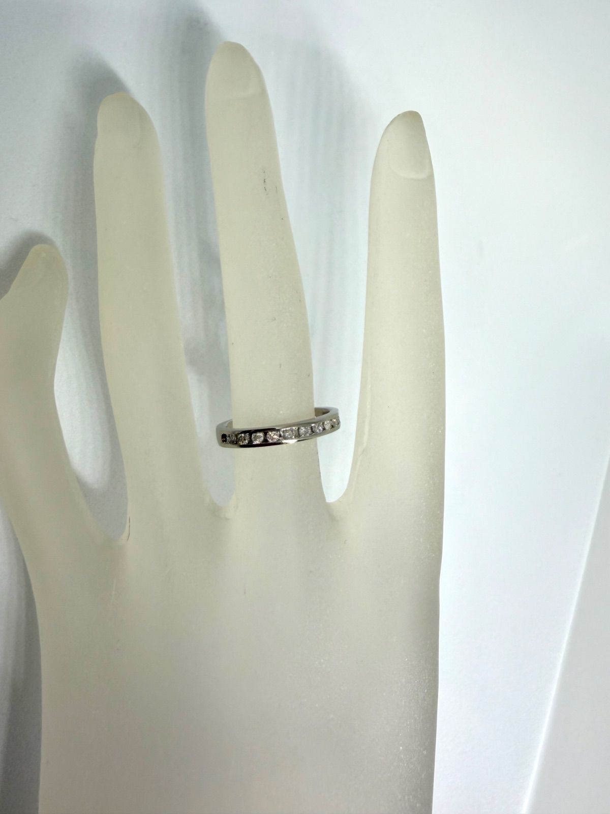 【ハーフエタニティ】Pt900 ダイヤモンド 0.3ct ハーフエタニティ リング