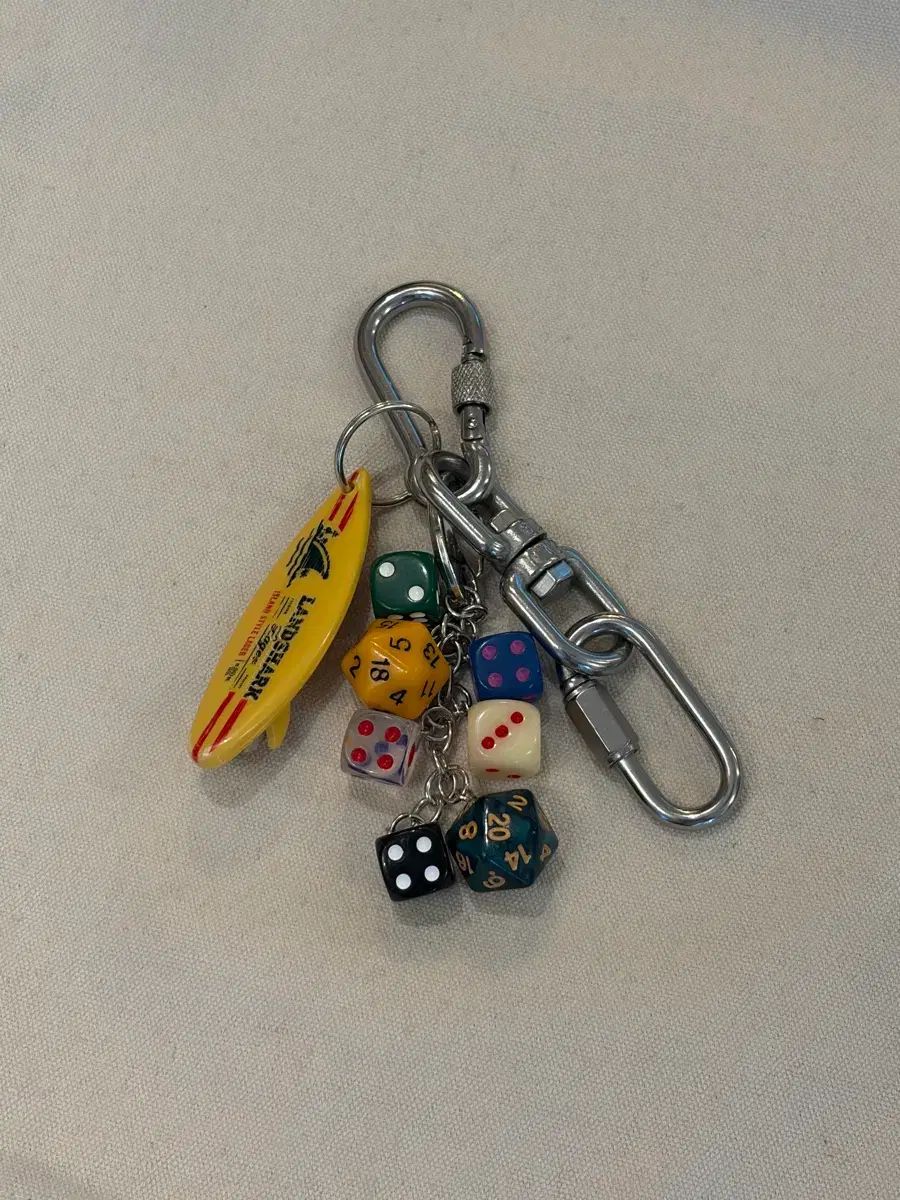 サーフ DICE MULTI キーホルダー