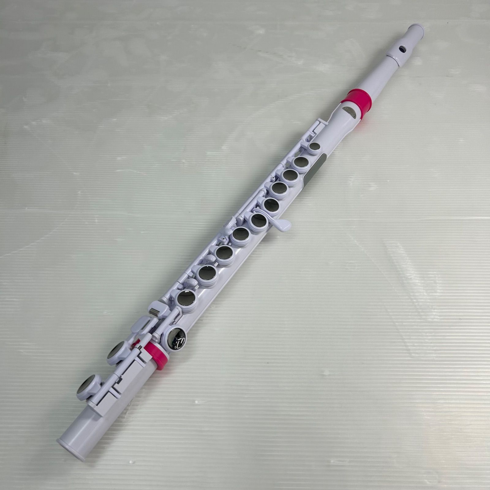 ☆フルート 管楽器 吹奏楽器 プラスチック楽器☆nuvo student flute