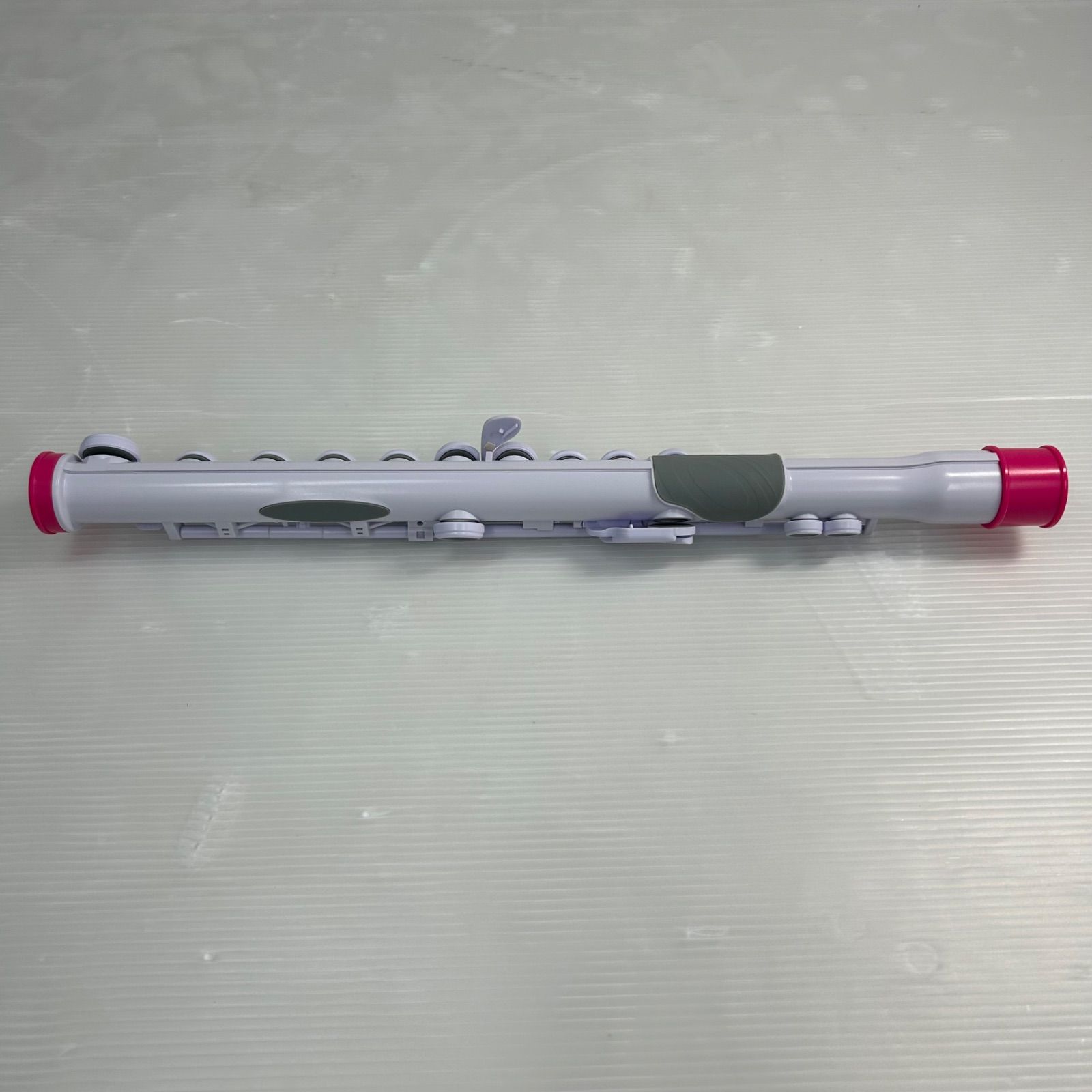 ☆フルート 管楽器 吹奏楽器 プラスチック楽器☆nuvo student flute ホワイト ☆フルート 管楽器 吹奏楽器 プラスチック楽器☆nuvo student flute ホワイト