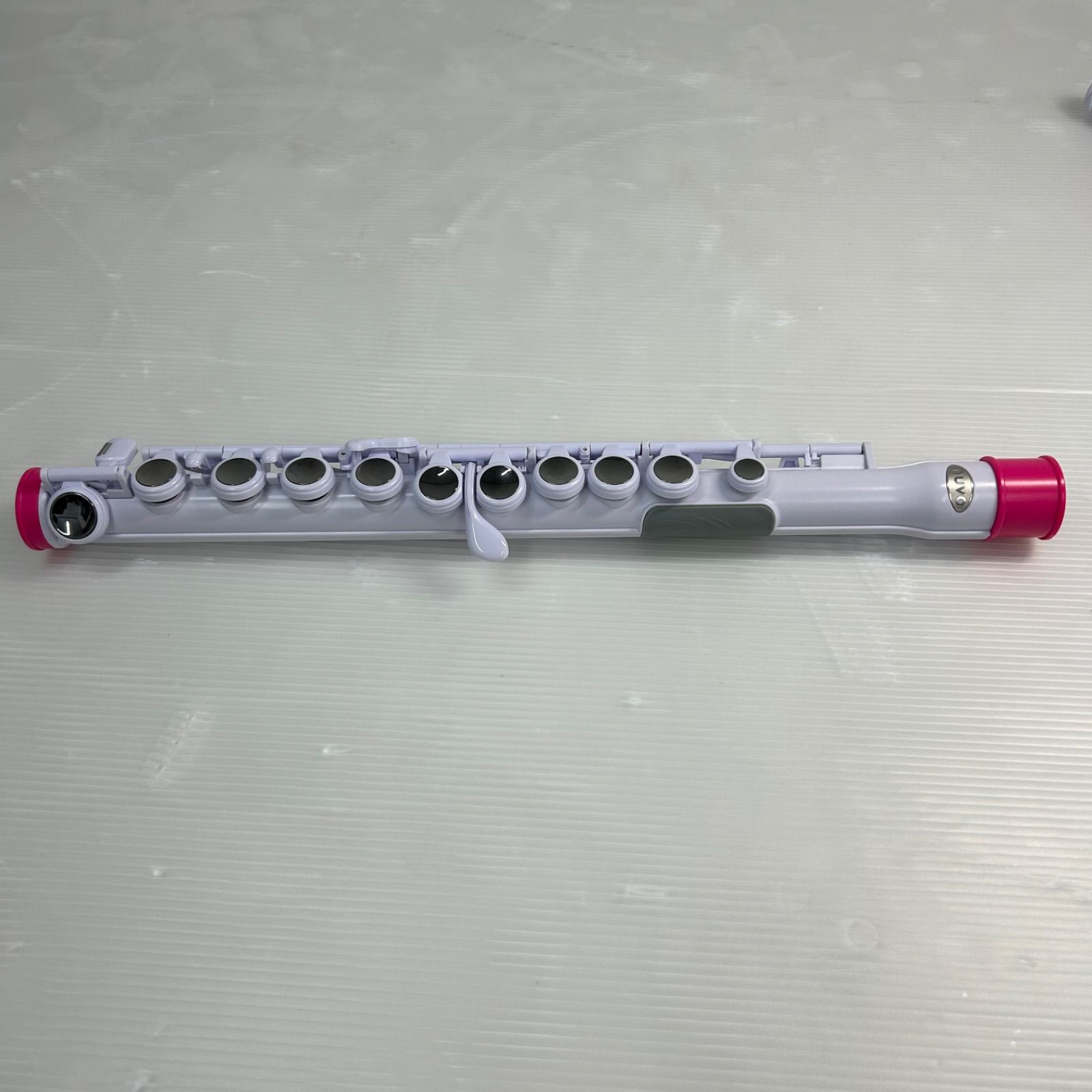 ☆フルート 管楽器 吹奏楽器 プラスチック楽器☆nuvo student flute ホワイト ☆フルート 管楽器 吹奏楽器 プラスチック楽器☆nuvo student flute ホワイト