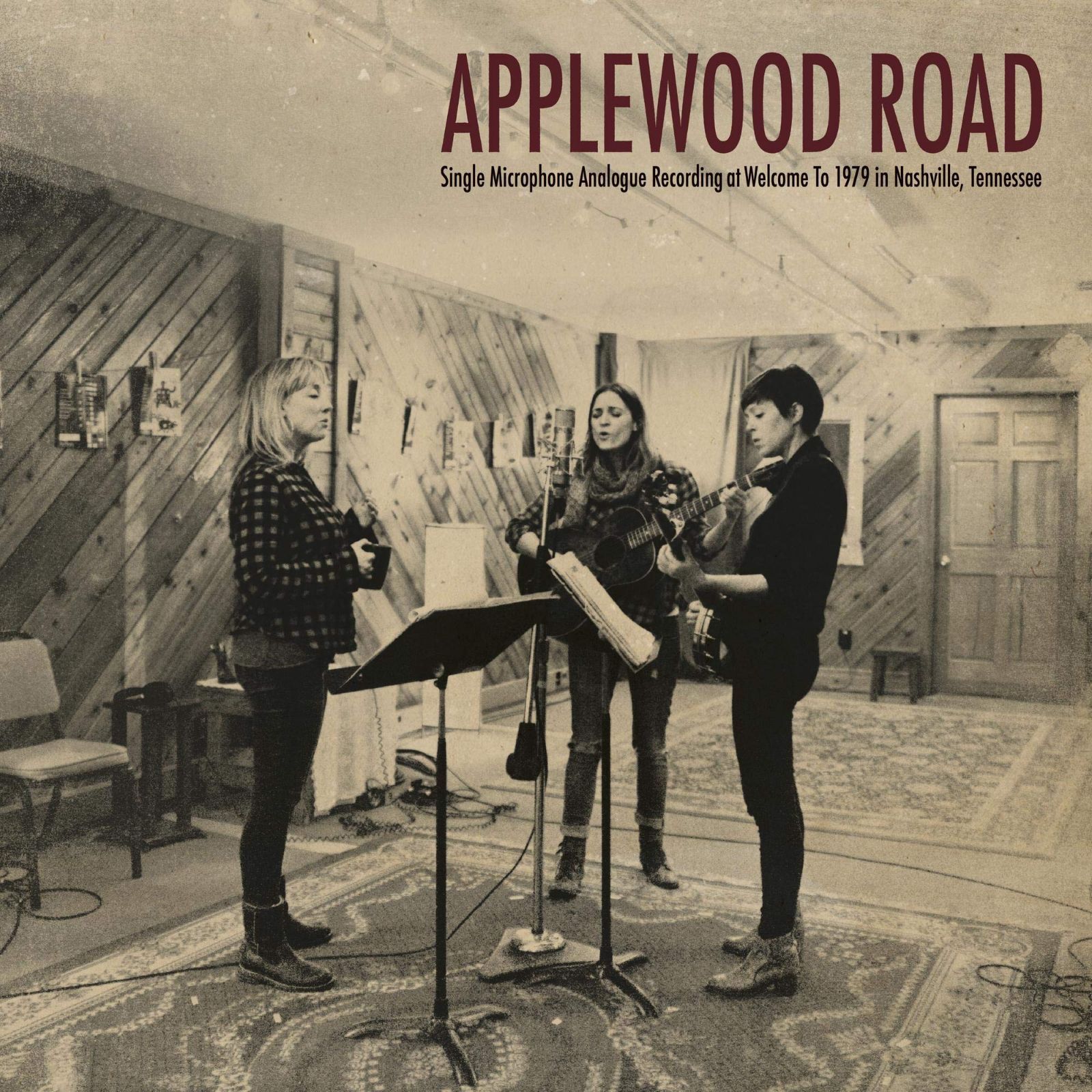 【CD】Applewood Road