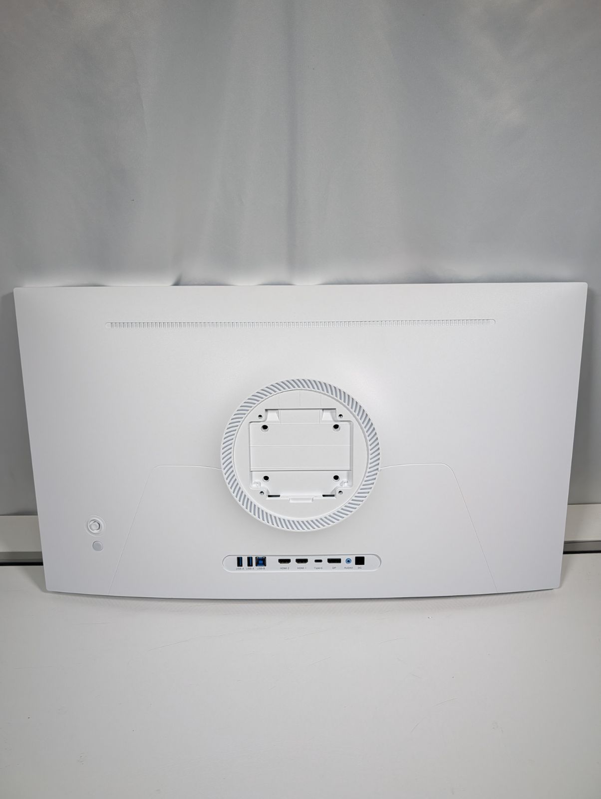 極美品 INNOCN 32インチ 4K Mini LED ゲーミングモニター GA32V1M 