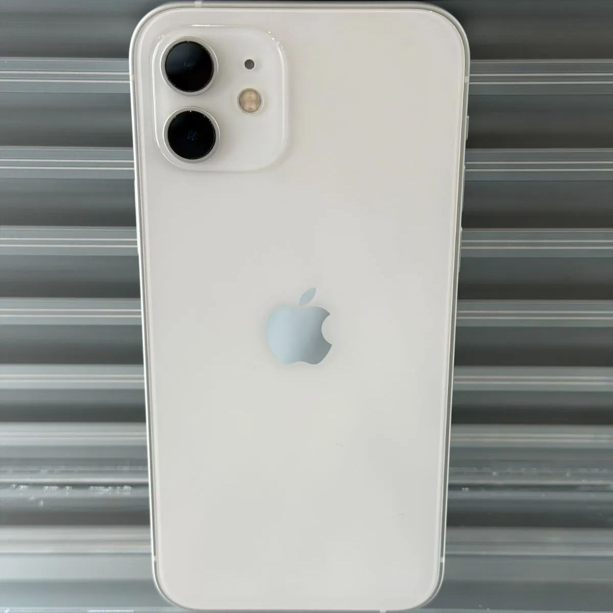 【美品】iPhone 12 64GB 　ホワイト　本体