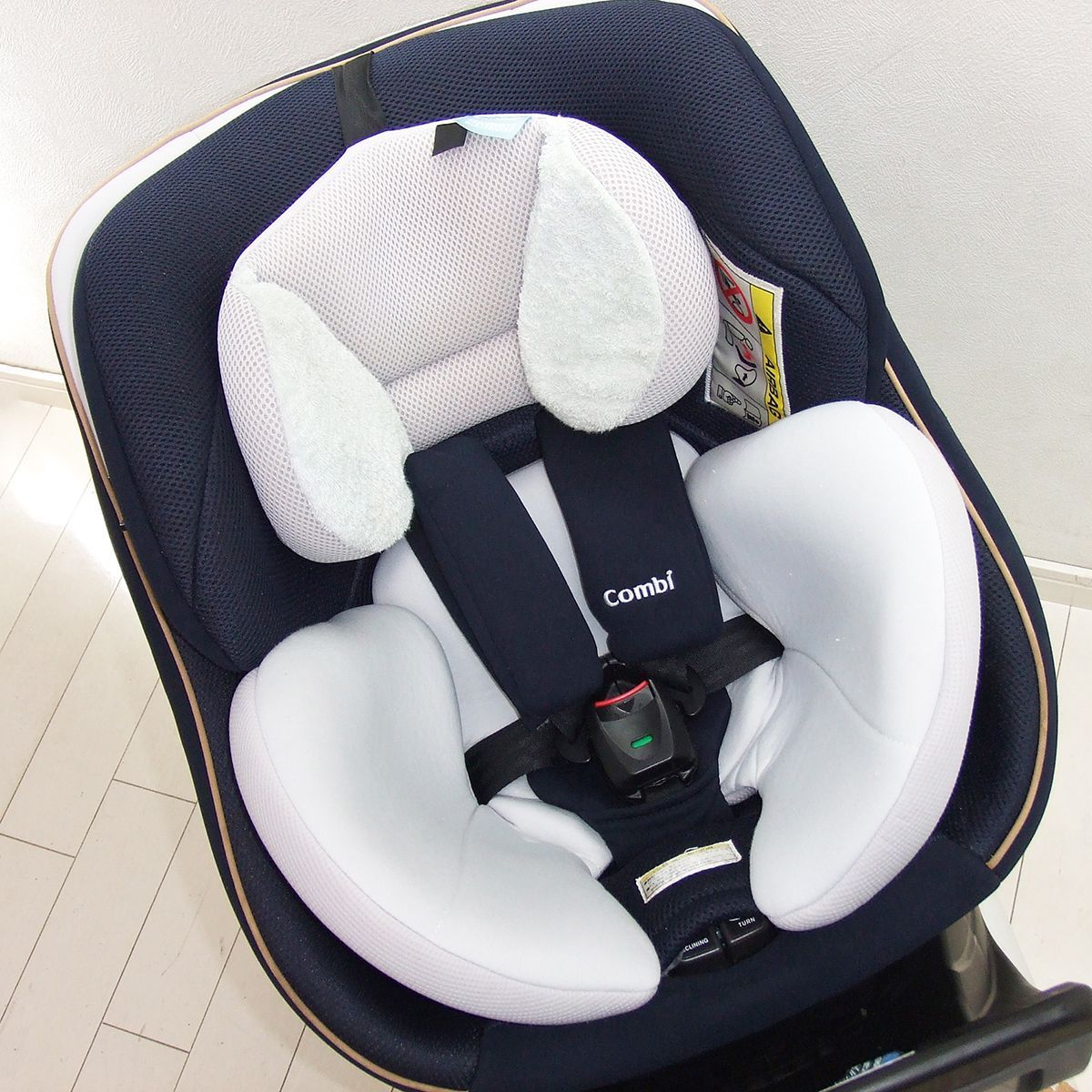 クルムーヴ ISOFIX チャイルドシート 綺麗！コンビ エッグショック PJ