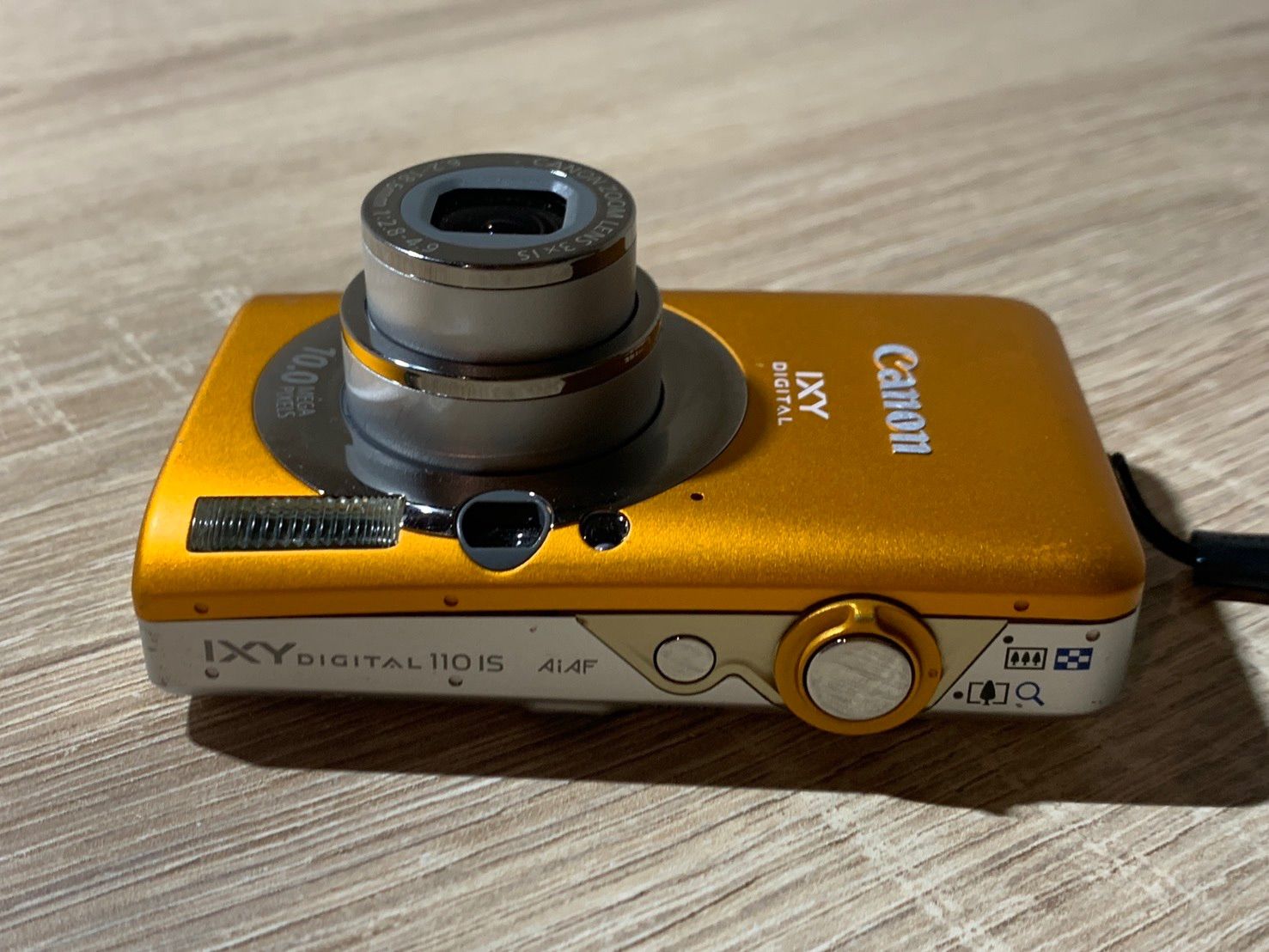 Canon IXY DIGITAL 110 IS オレンジ キャノン イクシー コンパクト