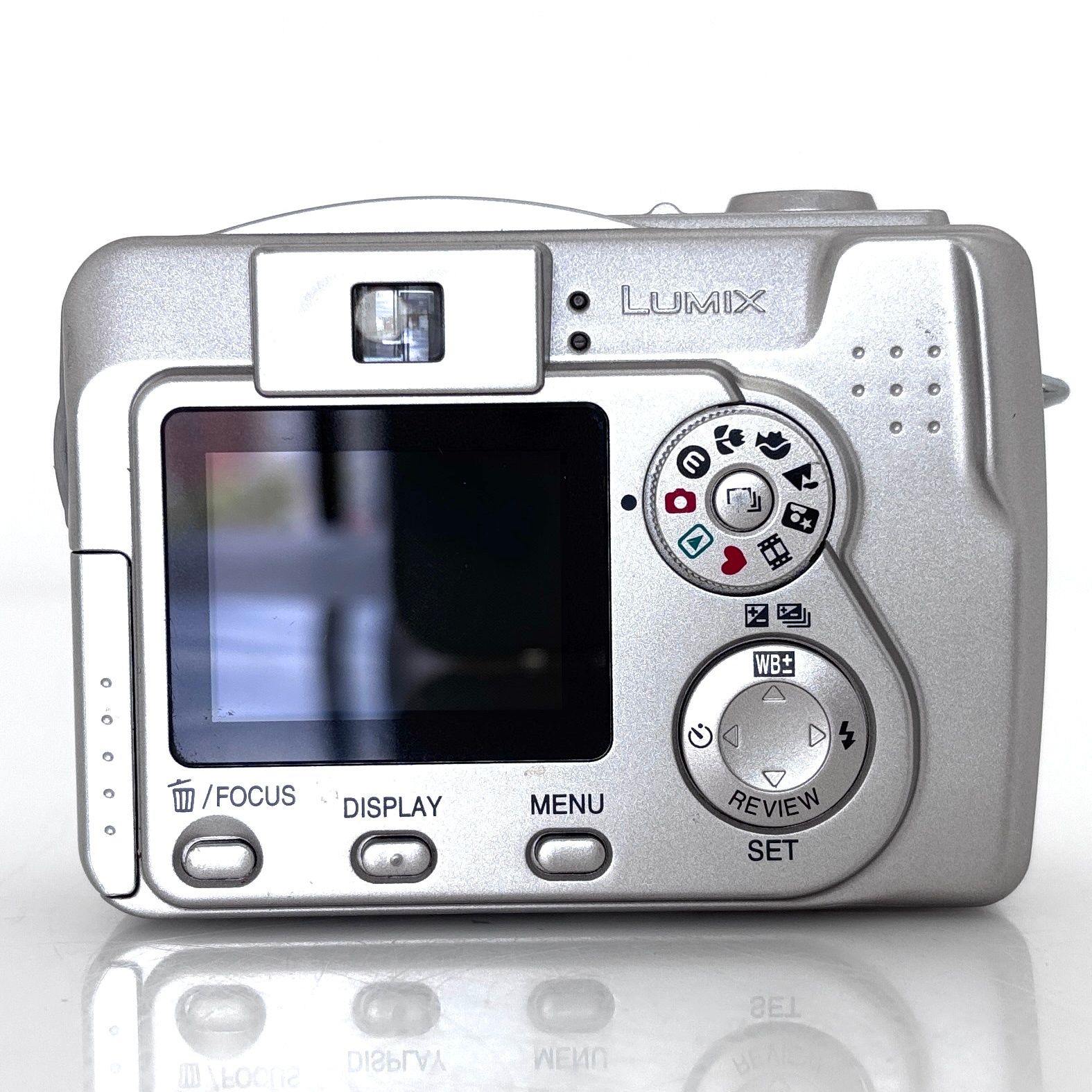 パナソニック】Panasonic LUMIX DMC-LC70 デジタルカメラ #T455 - メルカリ