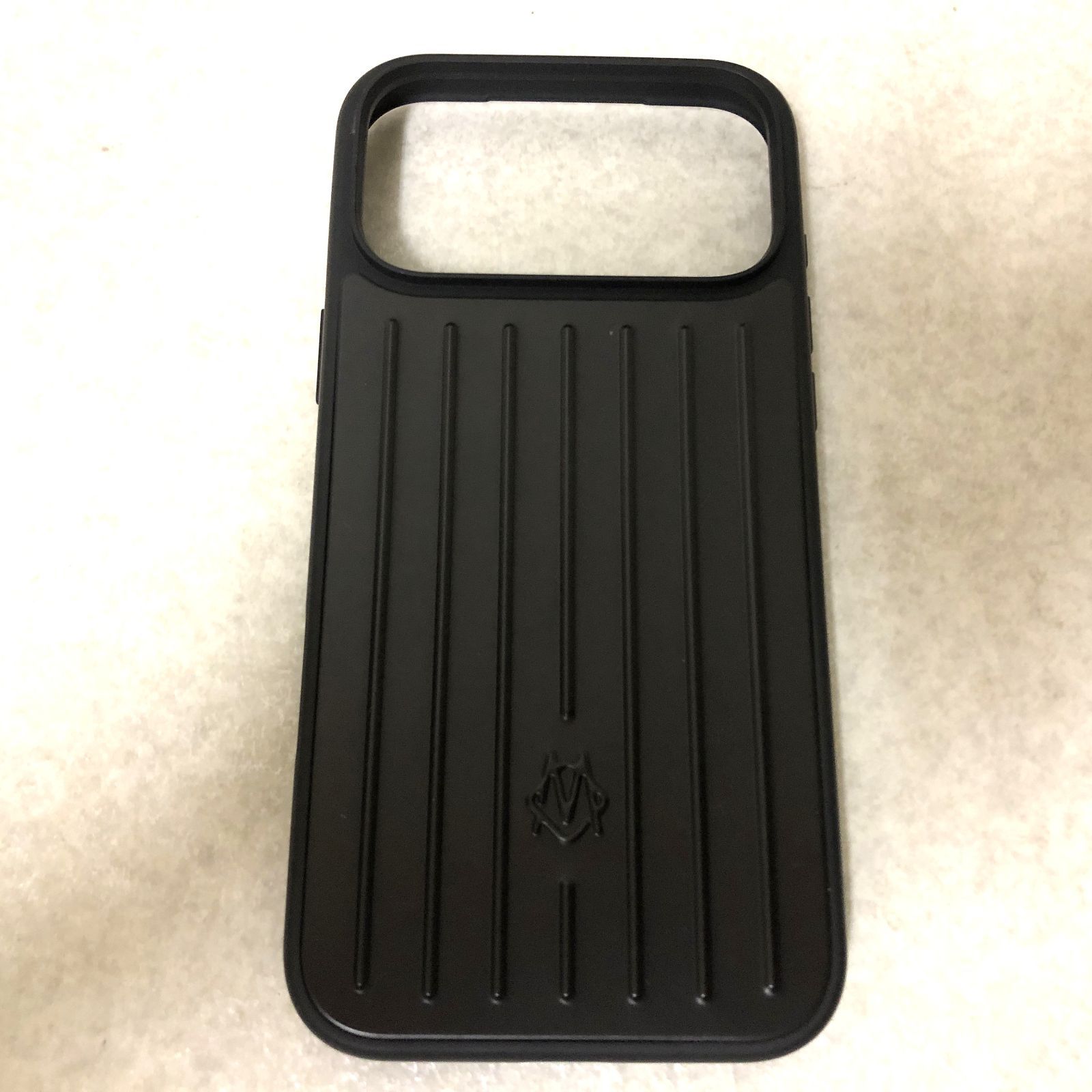 D333 箱有 RIMOWA リモワ iPhone17 Pro maxケース 黒 262224598