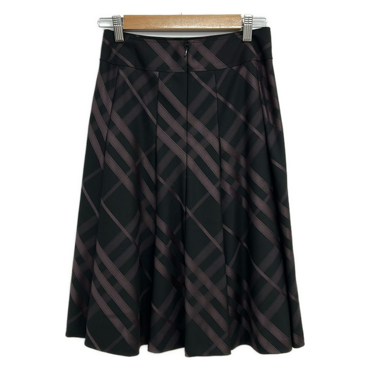 BURBERRY LONDON チェック ロングスカート サイズ36 Burberry LONDON(バーバリーロンドン) ロングスカート サイズ36 M