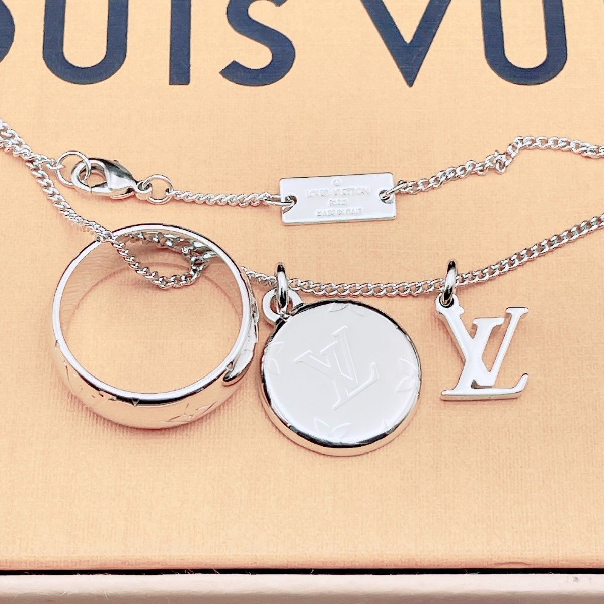 ◇ルイヴィトン◇新品仕上済 LOUIS VUITTON M62485 リングネックレス