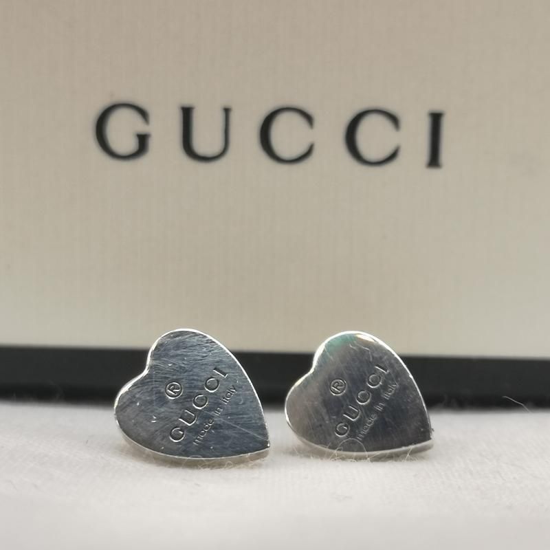 GUCCI グッチ ピアス ハート シルバー 両耳 グッチ ハート ピアス 両耳 シルバー Ag925 レディース - ISItems