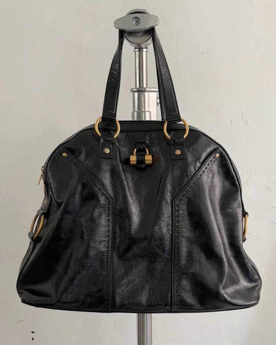 Saint Laurent サンローラン ブラック ミューズ バッグ