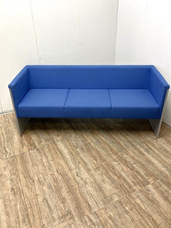 【中古品】Oliver 1600ロビーソファ ブルー