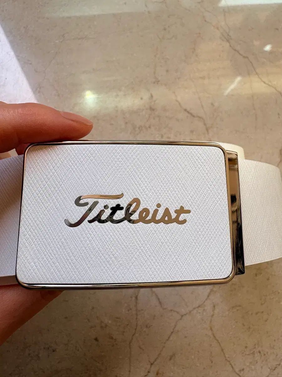 タイトリスト ゴルフ 白サフィアーノベルト 20,374円
