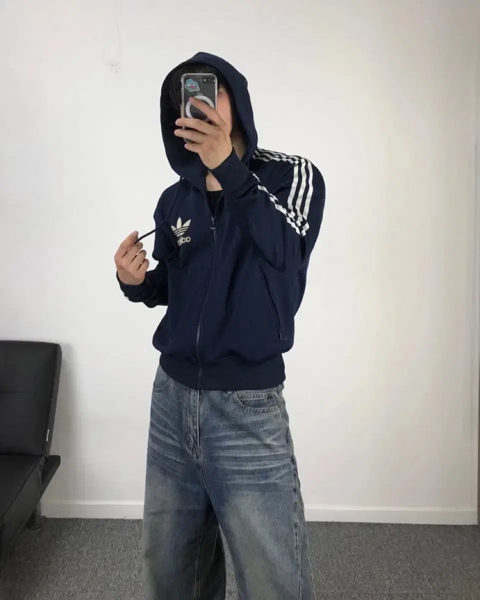 アディダス 正規品 クロップド 3stripes フードジャージ ネイビー