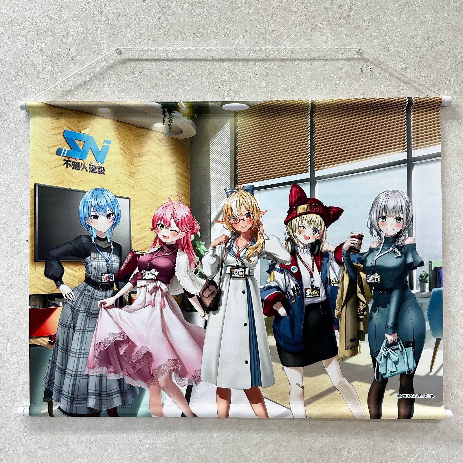 ホロライブ　タペストリー　4点セット ホロライブ×ツリービレッジ ホロツリ2023 タペストリー 中古品
