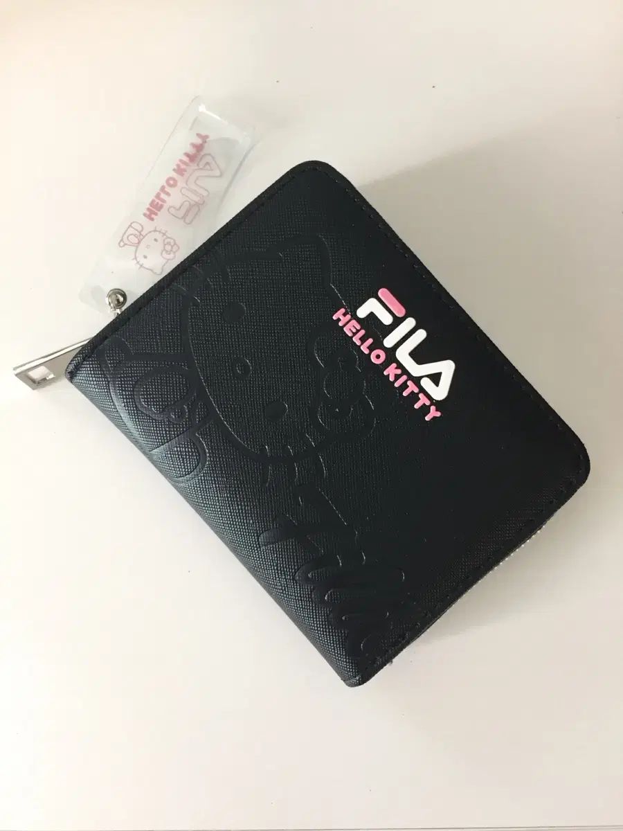 FILA x Hello kitty コラボ 二つ折り財布