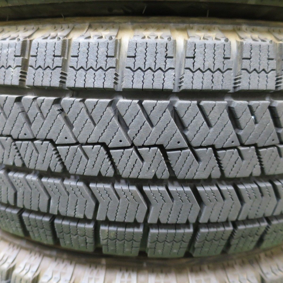 バリ溝スタッドレス14インチ バリ溝！23年！9分☆スタッドレス 165/65R14 ブリヂストン ブリザック