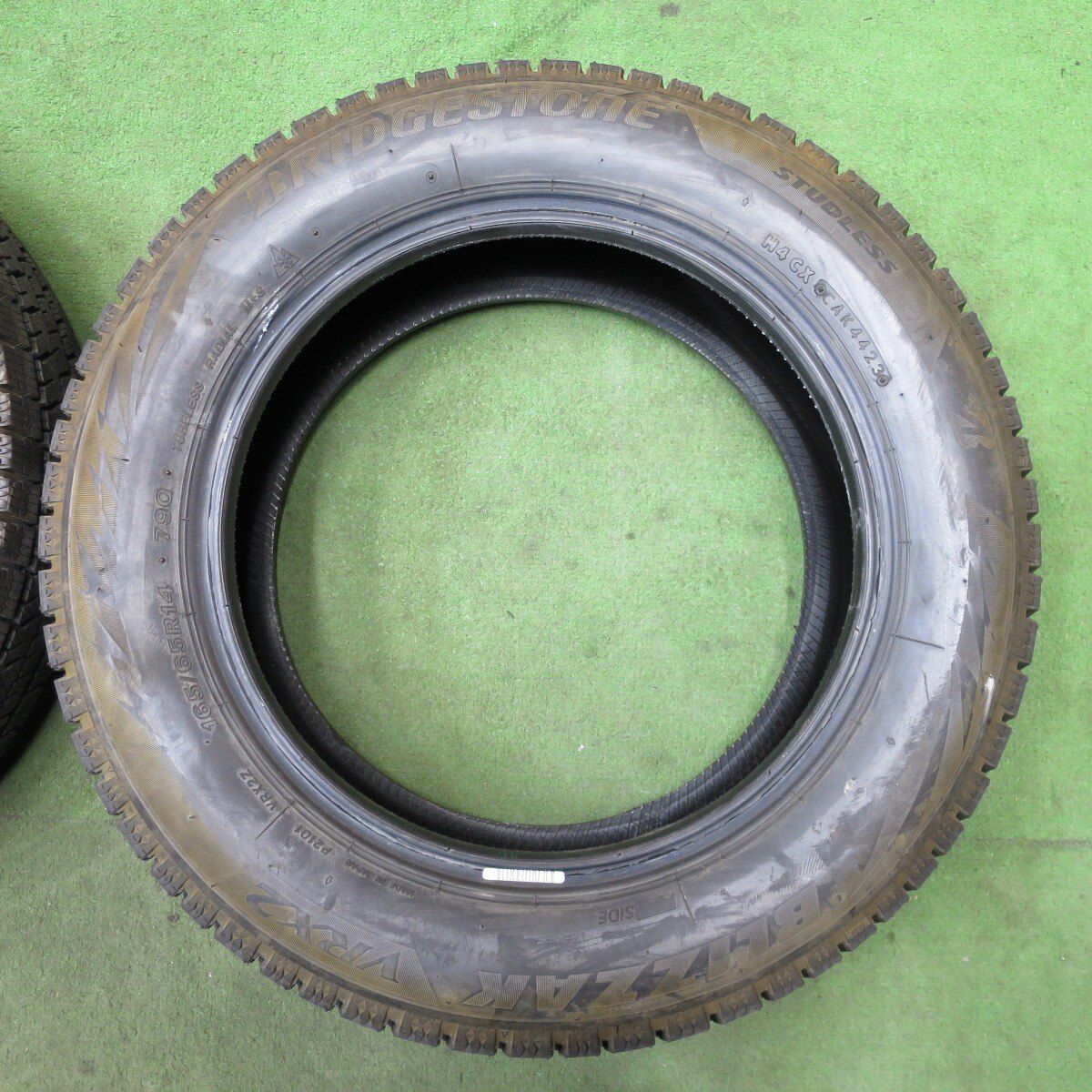 バリ溝！23年！9分☆スタッドレス 165/65R14 ブリヂストン ブリザック