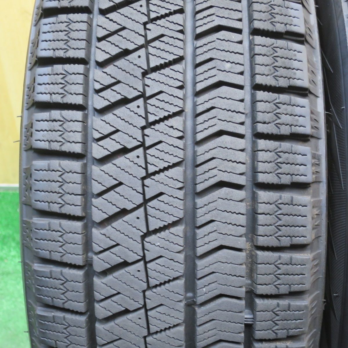バリ溝！9分☆スタッドレス 175/65R15 ブリヂストン ブリザック VRX2