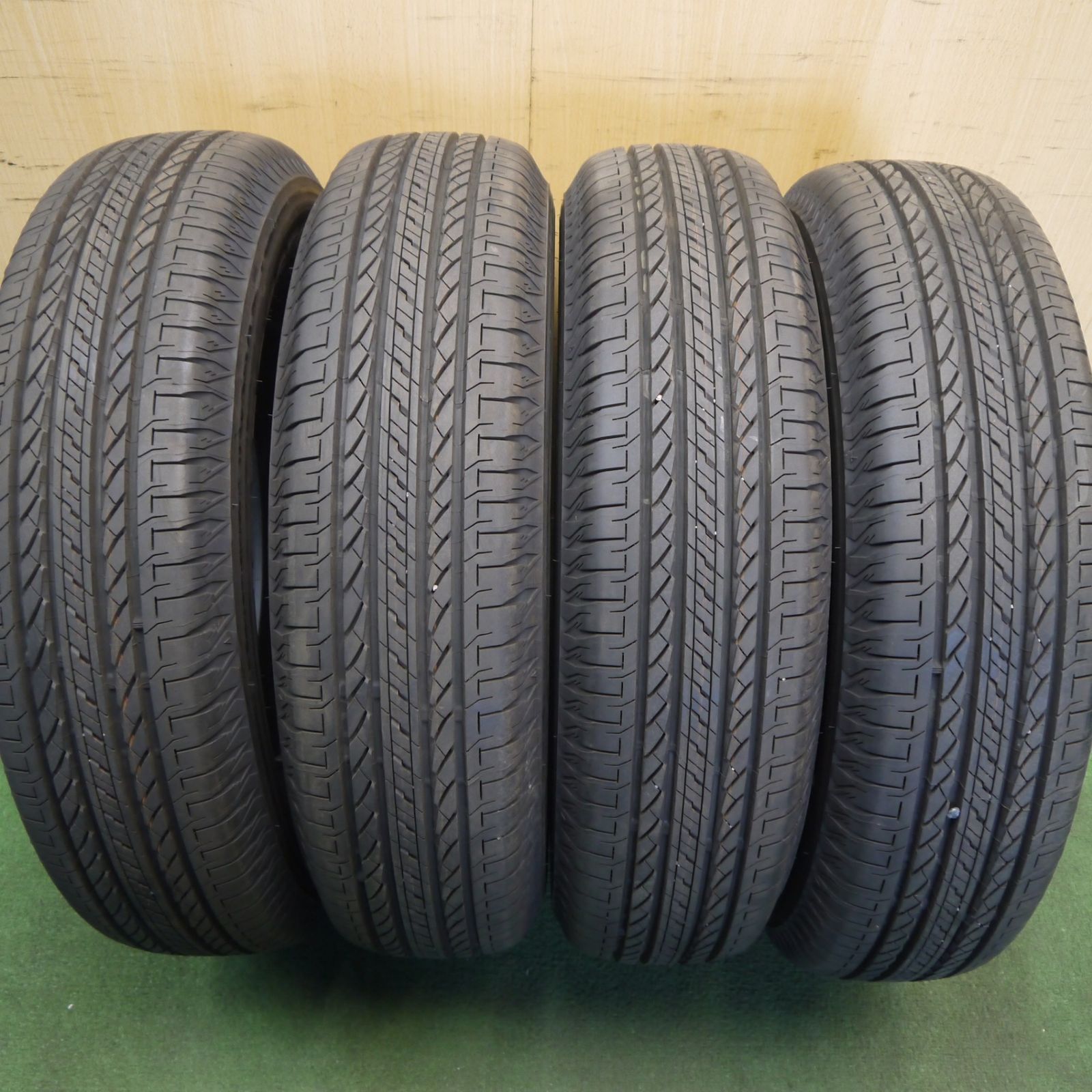 新車外し！25年★195/80R15 ブリヂストン デューラー H/L 852 DUELER タイヤ 15インチ ジムニー シエラ ジムニー ノマド 等★6052013Hノタ