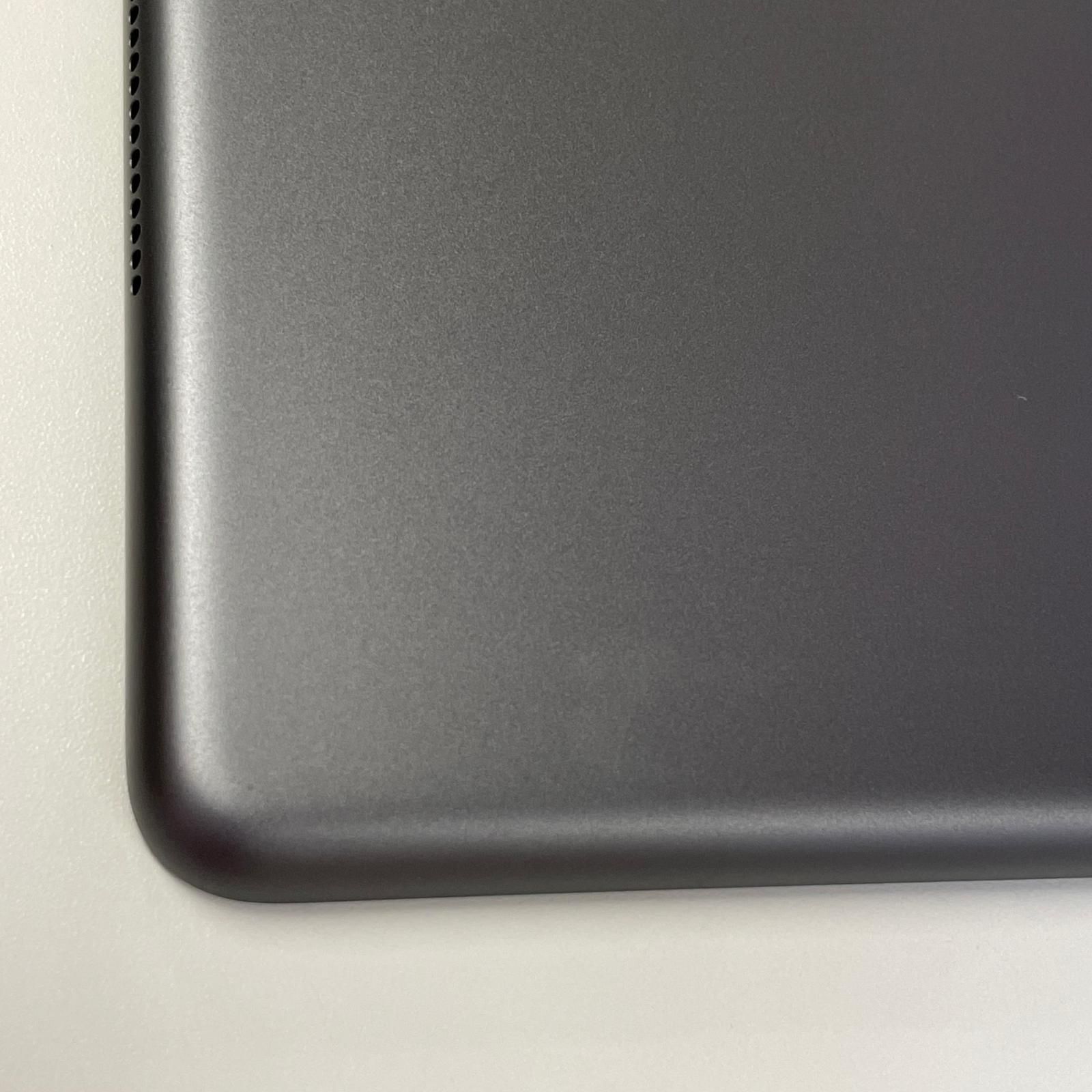 docomo iPad 第8世代 WiFi+Cellular 32GB スペースグレイ - メルカリ