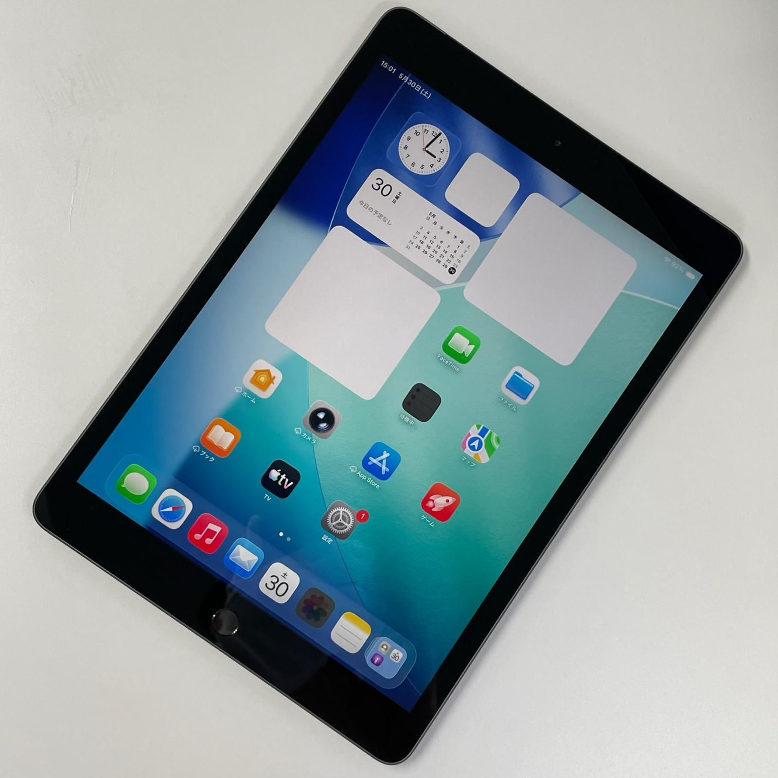 docomo iPad 第8世代 WiFi+Cellular 32GB スペースグレイ - メルカリ