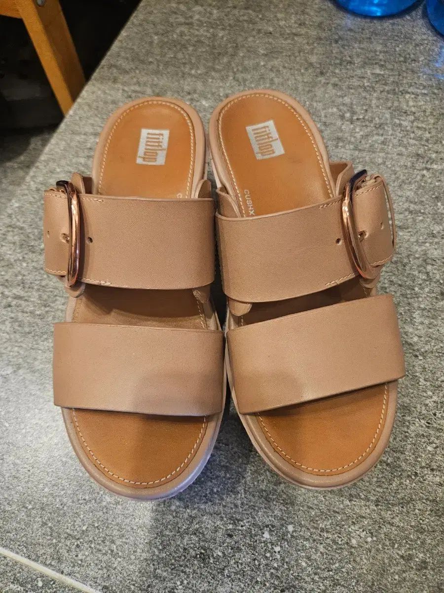 FITFLOP フィットフロップ サンダル ベージュ 230