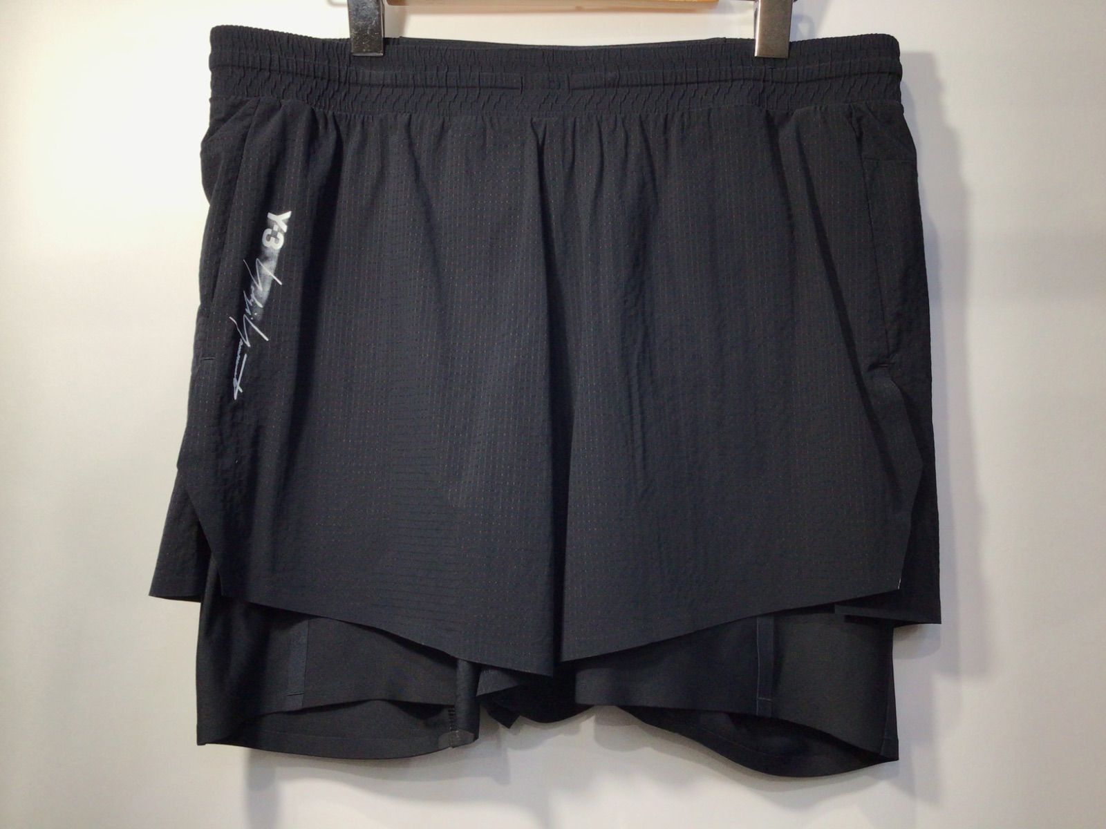Y-3 ショートパンツ　M RUN TIGHTS SH IN8748