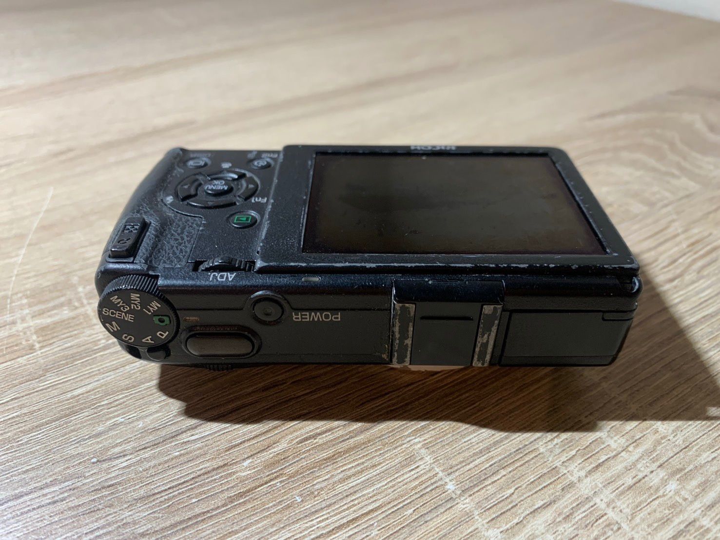 1067 RICOH GR DIGITAL III ブラック デジカメ ジャンク品 【コ