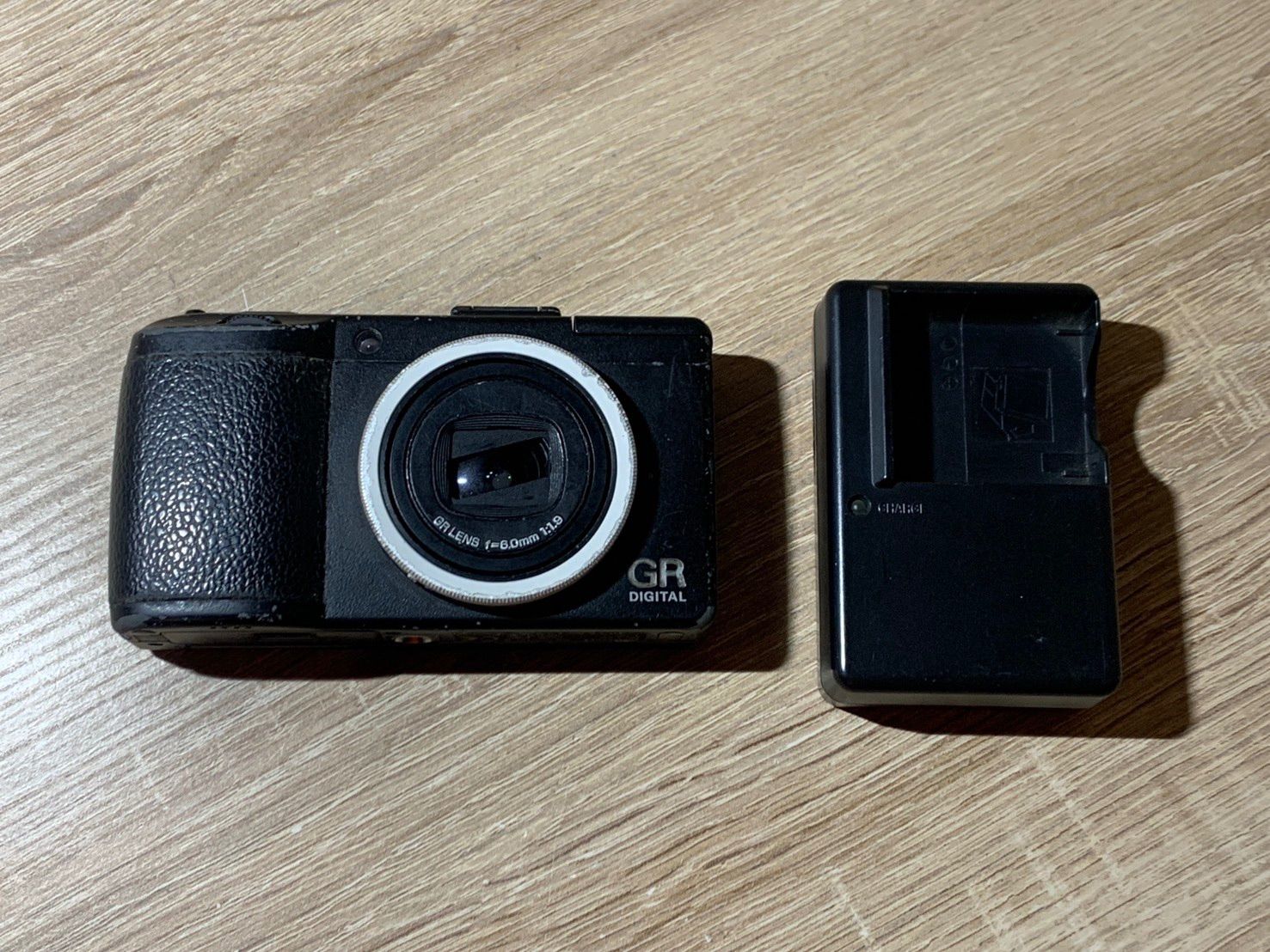 1067 RICOH GR DIGITAL III ブラック デジカメ ジャンク品 【コ