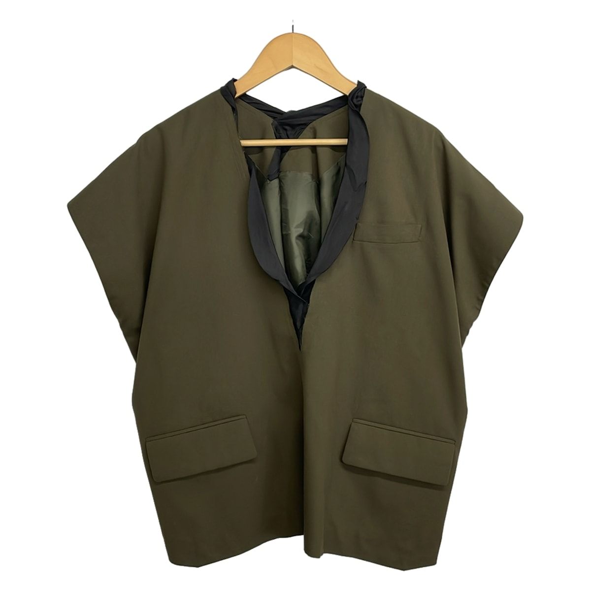 Sacai(サカイ) ベスト サイズ2 M レディース美品 - 21-05394 カーキ×黒