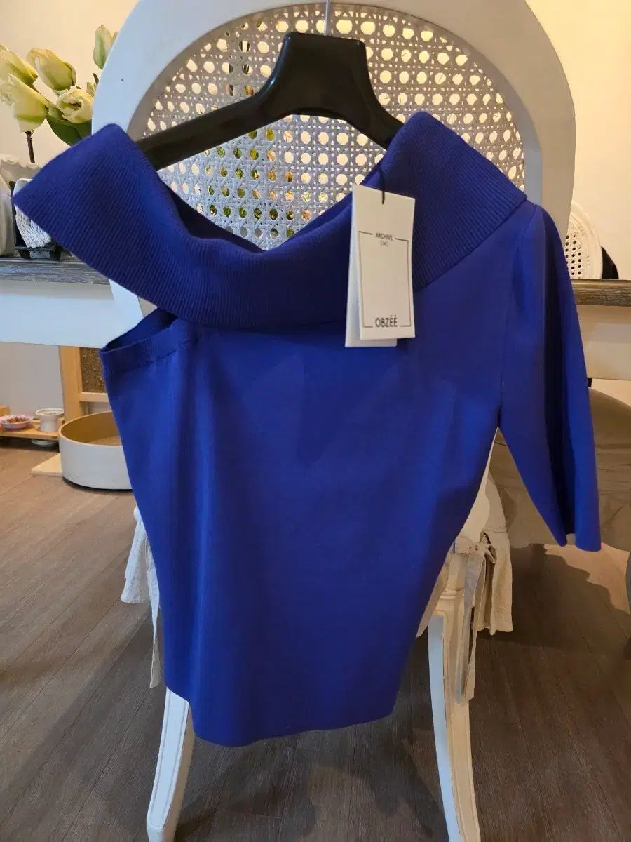 新品オブジェ オフショルダーニット
