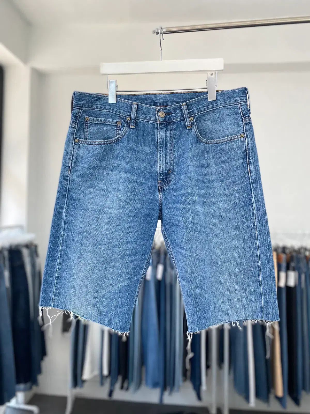 Levis569 Cut Off 00s 34サイズ a5309